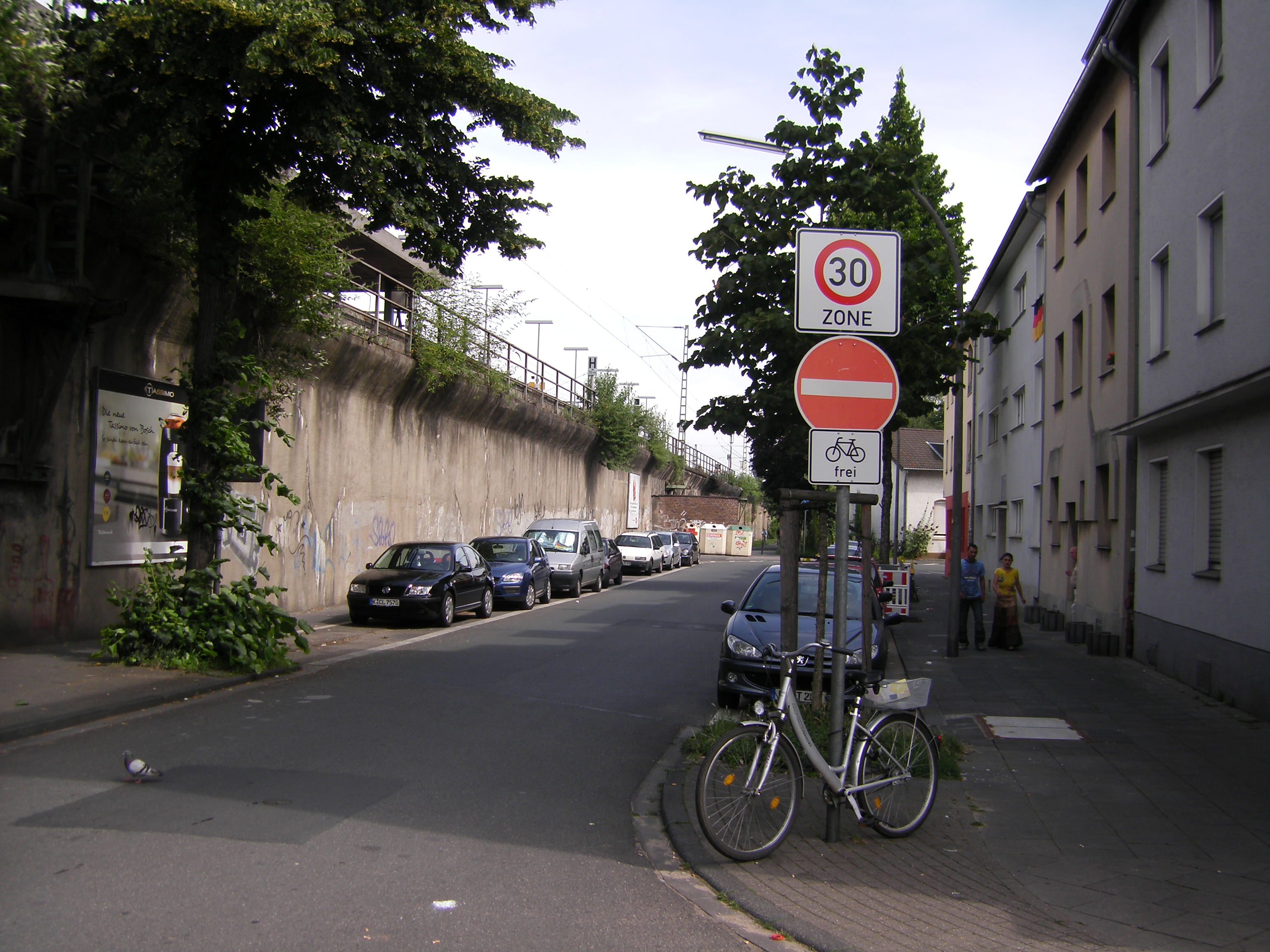 Fahrradinfrastruktur im Umfeld - geöffnete Einbahnstraße